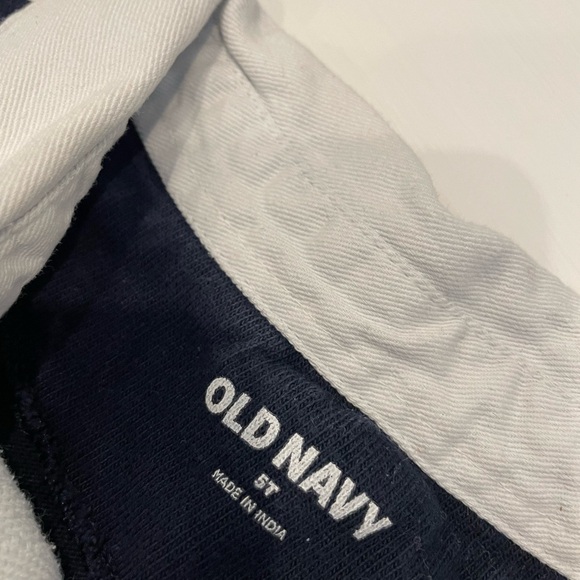 Two Rugby Shirts 5T - Picture 3 of 6